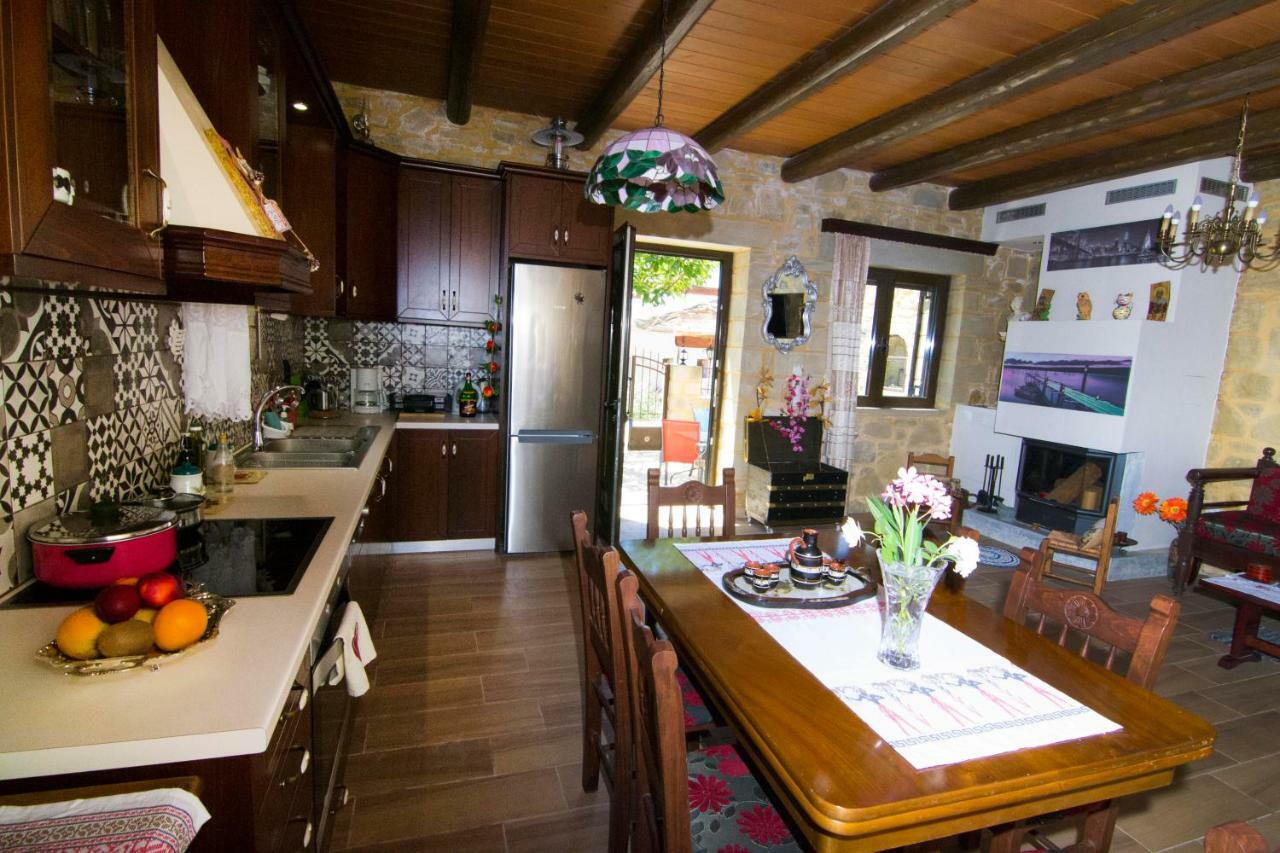 הוילה קיסאמוס Mansion Rokka מראה חיצוני תמונה