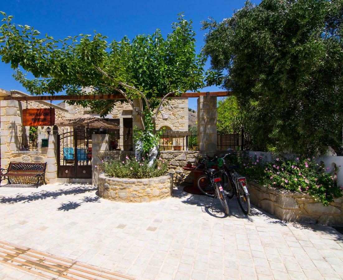 הוילה קיסאמוס Mansion Rokka מראה חיצוני תמונה