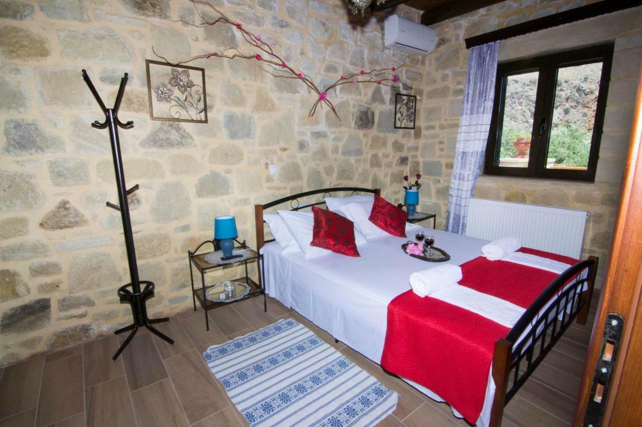 הוילה קיסאמוס Mansion Rokka מראה חיצוני תמונה